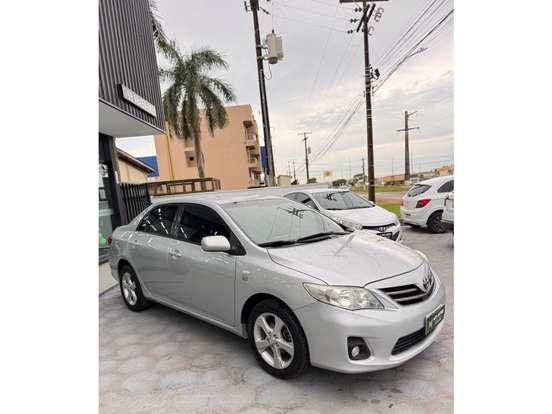 TOYOTA-COROLLA-2013