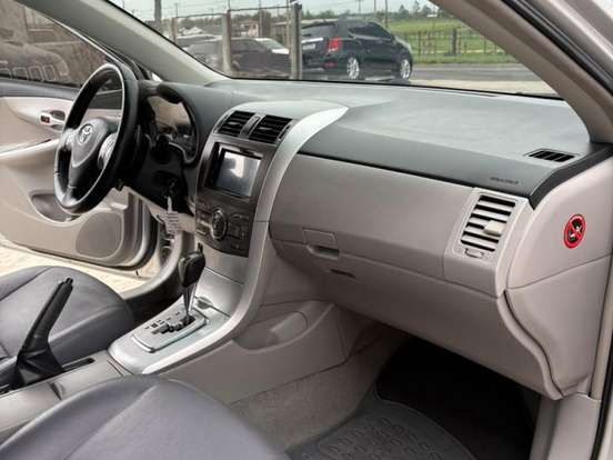 TOYOTA-COROLLA-1.8 GLI 16V FLEX 4P MANUAL TOYOTA-COROLLA-2012