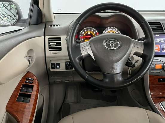 TOYOTA-COROLLA-2008