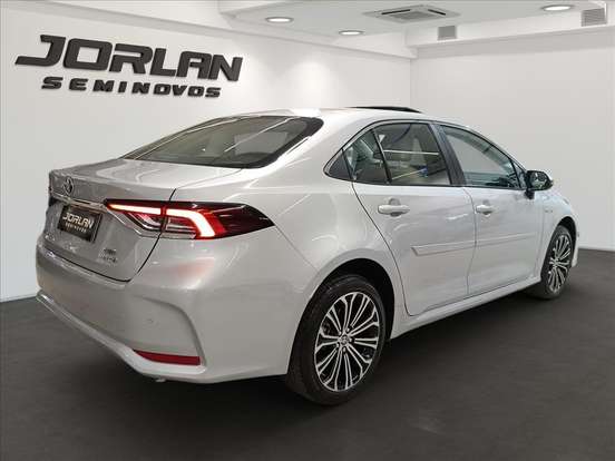 TOYOTA-COROLLA-2023