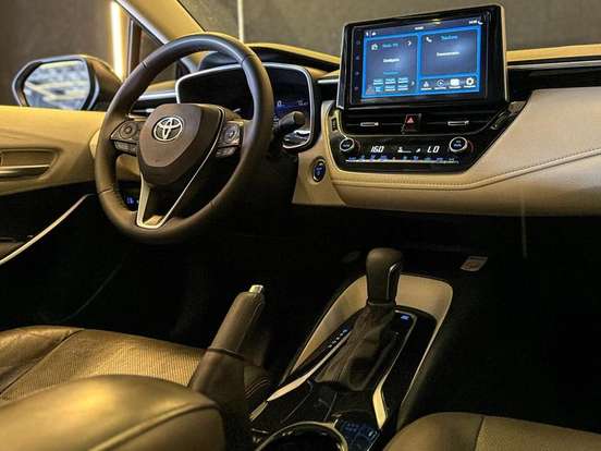 TOYOTA-COROLLA-2022