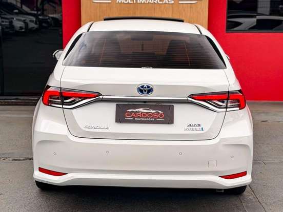 TOYOTA-COROLLA-2021