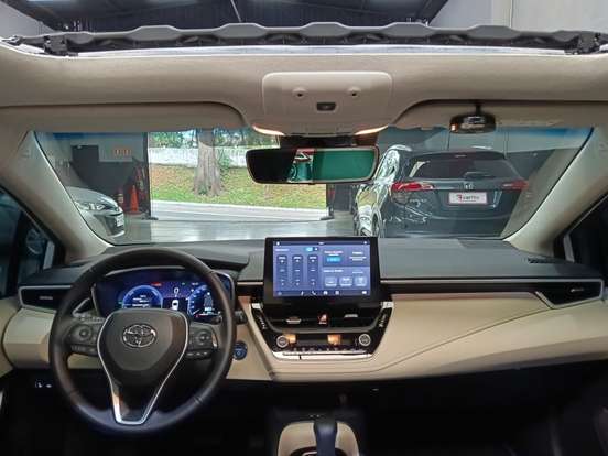 TOYOTA-COROLLA-2025