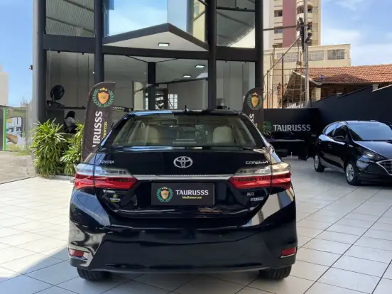 TOYOTA-COROLLA-2.0 ALTIS 16V FLEX 4P AUTOMÁTICO TOYOTA-COROLLA-2017