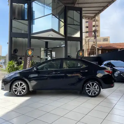 TOYOTA-COROLLA-2017