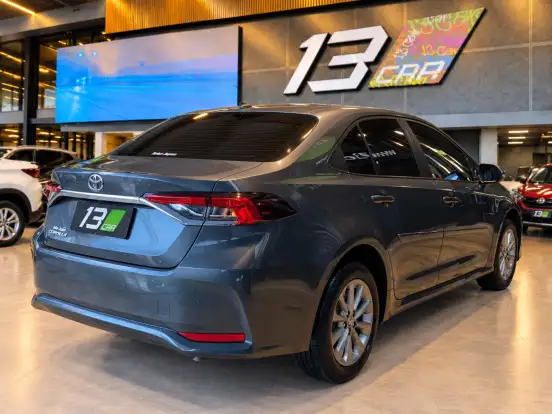 TOYOTA-COROLLA-2025