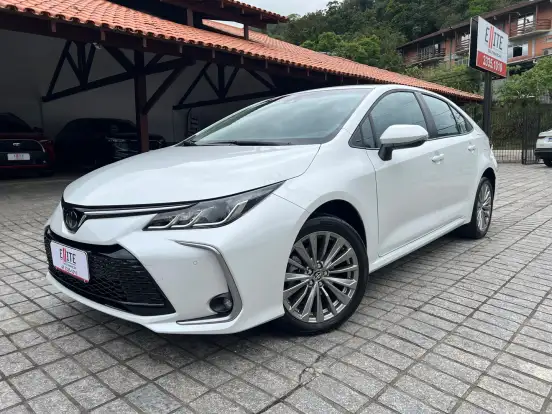 TOYOTA-COROLLA-2025