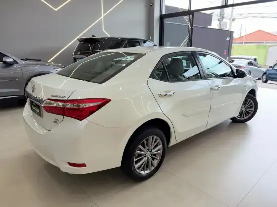 TOYOTA-COROLLA-2015