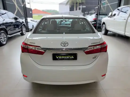 TOYOTA-COROLLA-2015