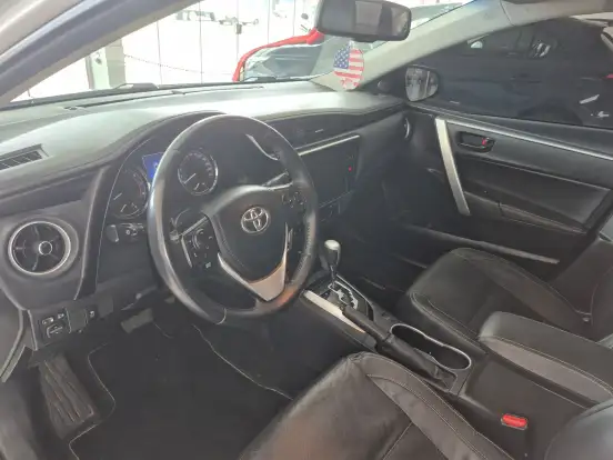 TOYOTA-COROLLA-2018
