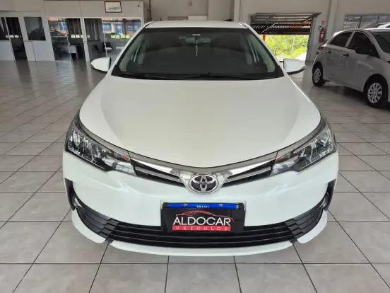 TOYOTA-COROLLA-2018