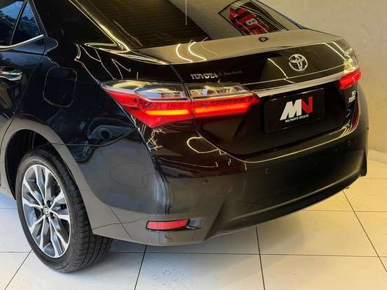 TOYOTA-COROLLA-2018
