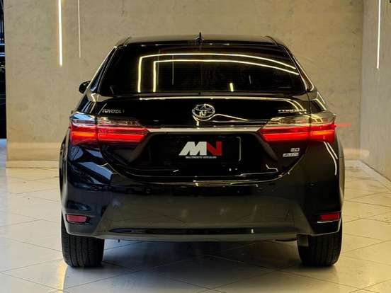 TOYOTA-COROLLA-2018