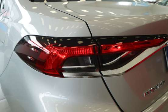 TOYOTA-COROLLA-2025