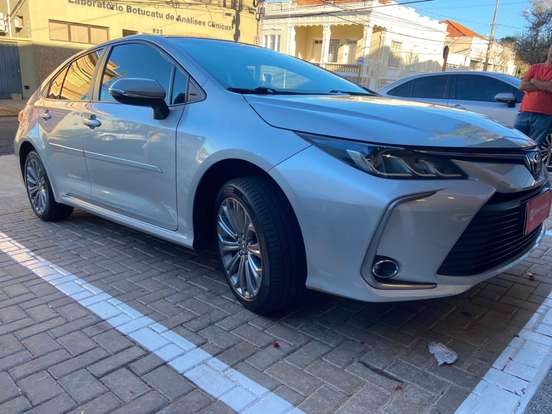 TOYOTA-COROLLA-2020