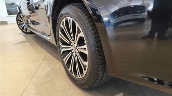 TOYOTA-COROLLA-2019