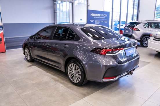 TOYOTA-COROLLA-2024