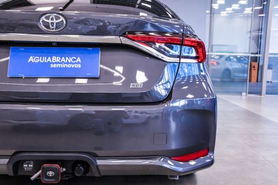 TOYOTA-COROLLA-2024