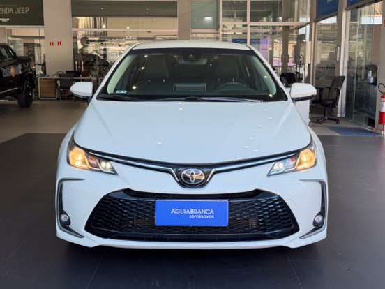 TOYOTA-COROLLA-2024