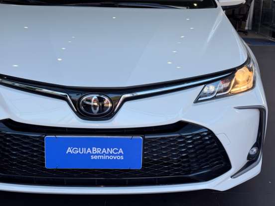 TOYOTA-COROLLA-2024