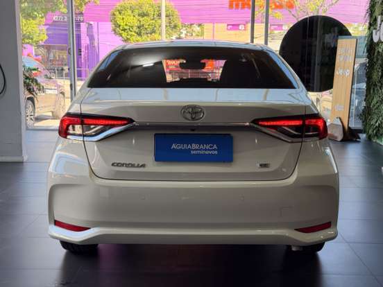 TOYOTA-COROLLA-2024