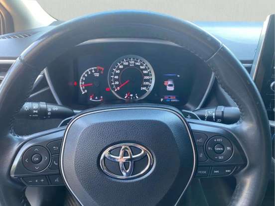 TOYOTA-COROLLA-2022