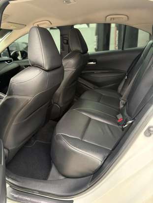 TOYOTA-COROLLA-2023