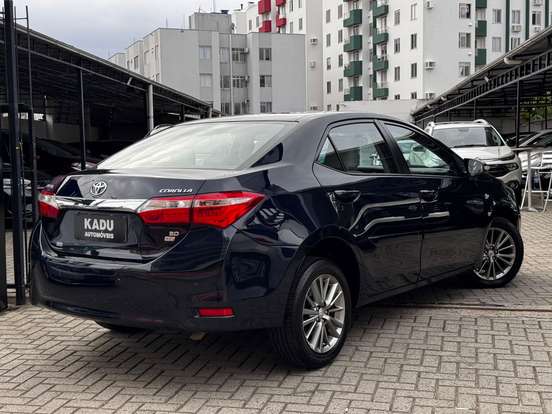 TOYOTA-COROLLA-2015