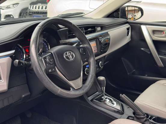 TOYOTA-COROLLA-2015