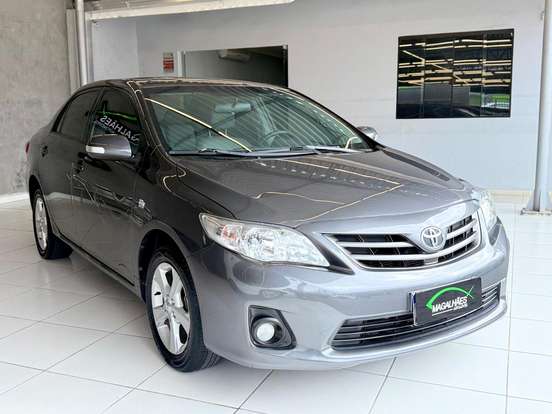 TOYOTA-COROLLA-2013
