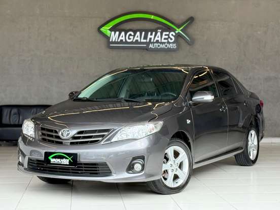 TOYOTA-COROLLA-2013