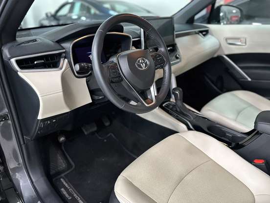 TOYOTA-COROLLA CROSS-2024