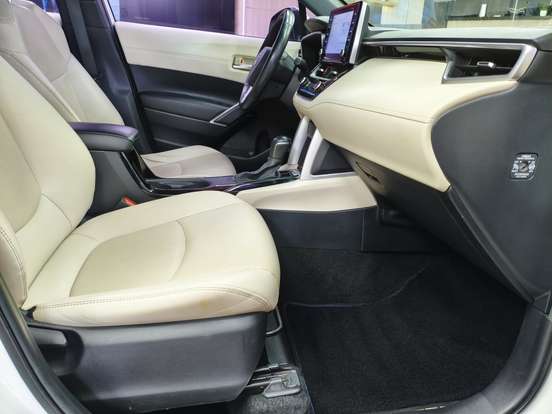 TOYOTA-COROLLA CROSS-2021