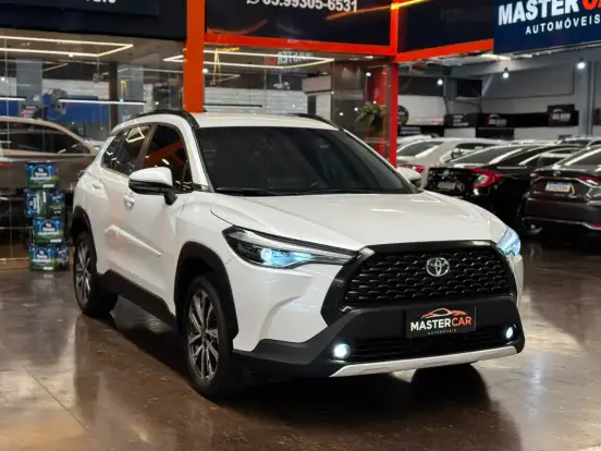 TOYOTA-COROLLA CROSS-2021