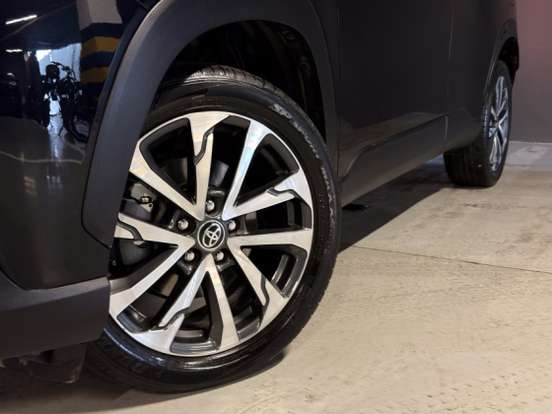 TOYOTA-COROLLA CROSS-2021