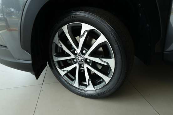 TOYOTA-COROLLA CROSS-2021