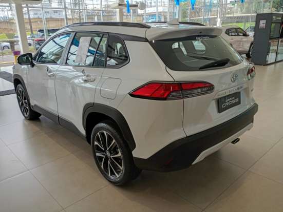 TOYOTA-COROLLA CROSS-2026