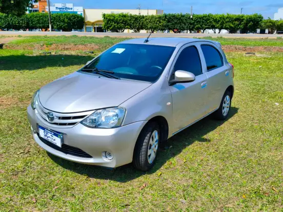 TOYOTA-ETIOS-1.3 X 16V FLEX 4P MANUAL TOYOTA-ETIOS-2016
