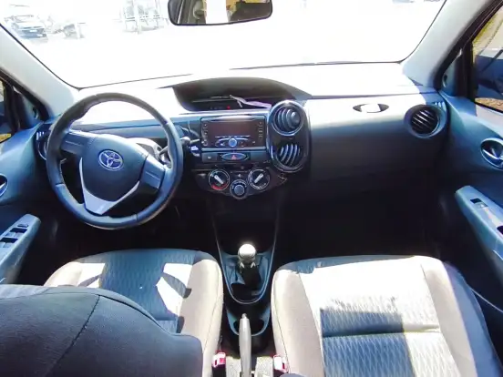 TOYOTA-ETIOS-1.3 X 16V FLEX 4P MANUAL TOYOTA-ETIOS-2016