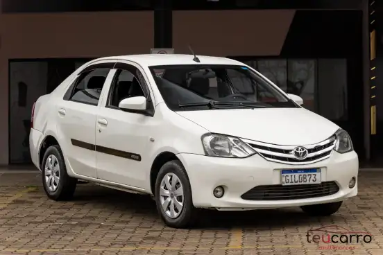 TOYOTA-ETIOS-1.5 X SEDAN 16V FLEX 4P AUTOMÁTICO TOYOTA-ETIOS-2016