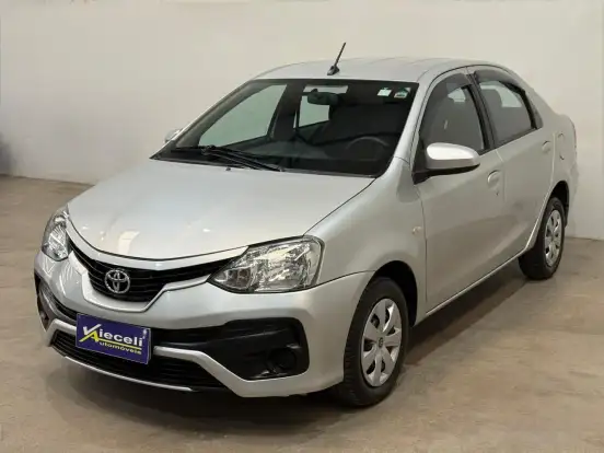 TOYOTA-ETIOS-2017