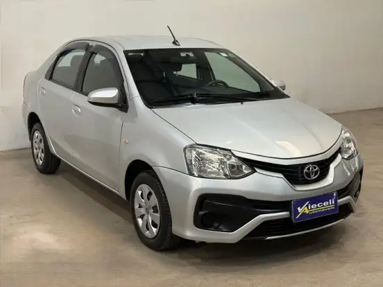 TOYOTA-ETIOS-2017