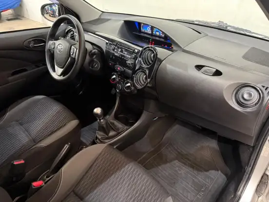 TOYOTA-ETIOS-1.5 XS SEDAN 16V FLEX 4P MANUAL TOYOTA-ETIOS-2017