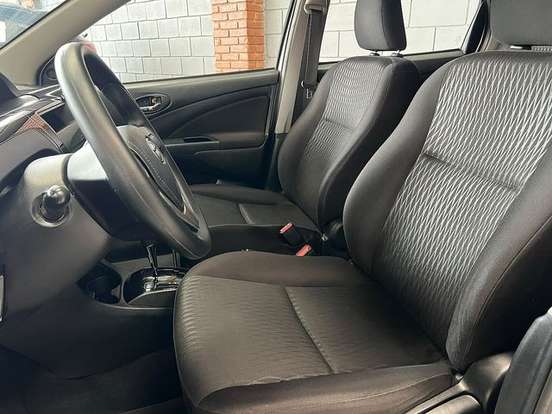 TOYOTA-ETIOS-2017