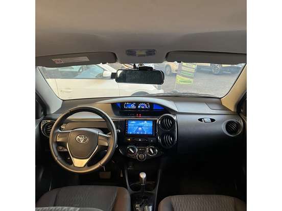 TOYOTA-ETIOS-2017