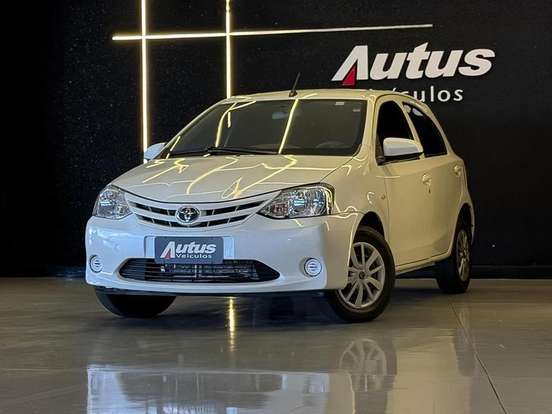 TOYOTA-ETIOS-1.3 X 16V FLEX 4P MANUAL TOYOTA-ETIOS-2016
