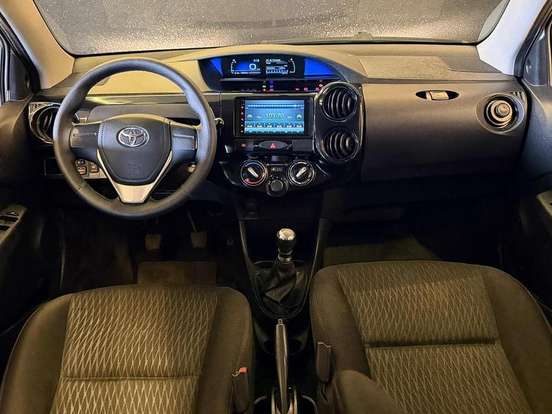 TOYOTA-ETIOS-1.3 X 16V FLEX 4P MANUAL TOYOTA-ETIOS-2016