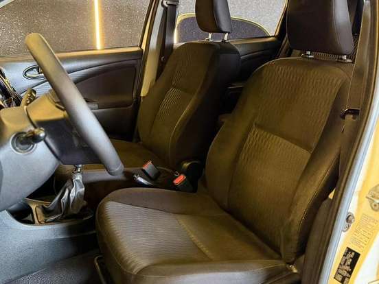 TOYOTA-ETIOS-1.3 X 16V FLEX 4P MANUAL TOYOTA-ETIOS-2016
