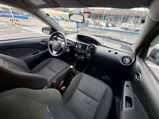 TOYOTA-ETIOS-2016