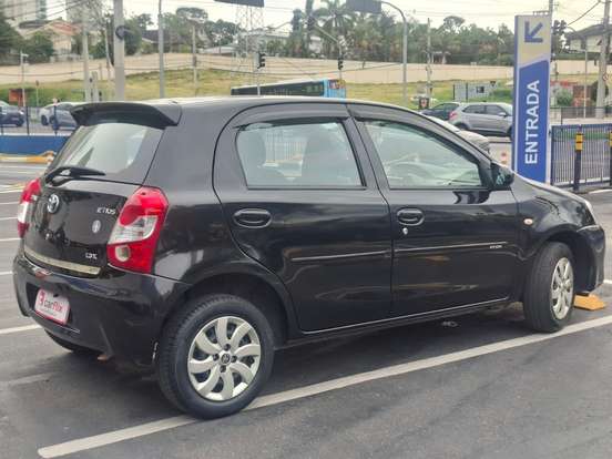 TOYOTA-ETIOS-1.3 X 16V FLEX 4P MANUAL TOYOTA-ETIOS-2016